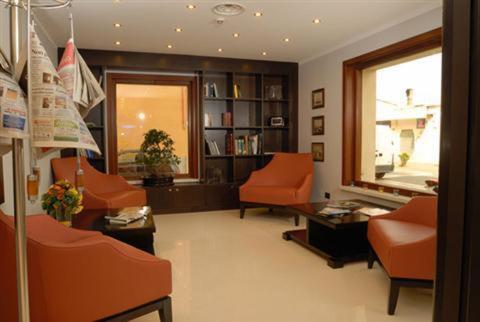 Palazzo Foti Hotel Crotone Buitenkant foto